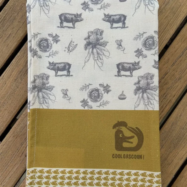 Torchon Porc noir de Bigorre ocre et gris foncé plié